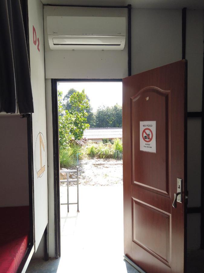 Fat Monkey Hostel Kaoh Touch Buitenkant foto